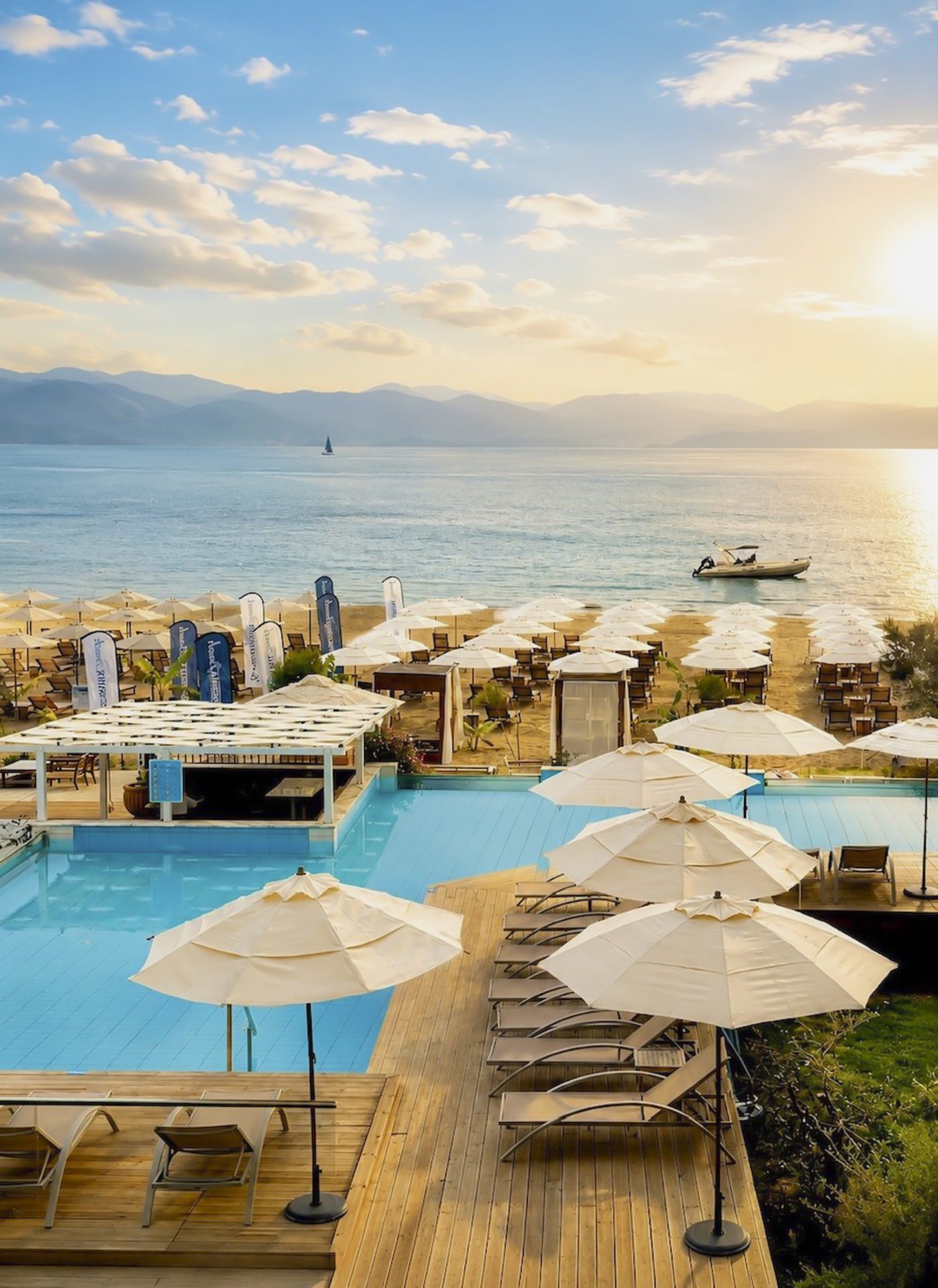 Cavomarina Beach Hotel — Beach & Pool
