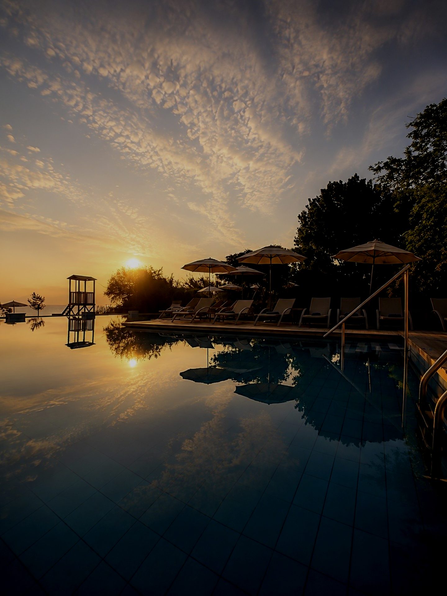 Cavomarina Beach Hotel — Beach & Pool