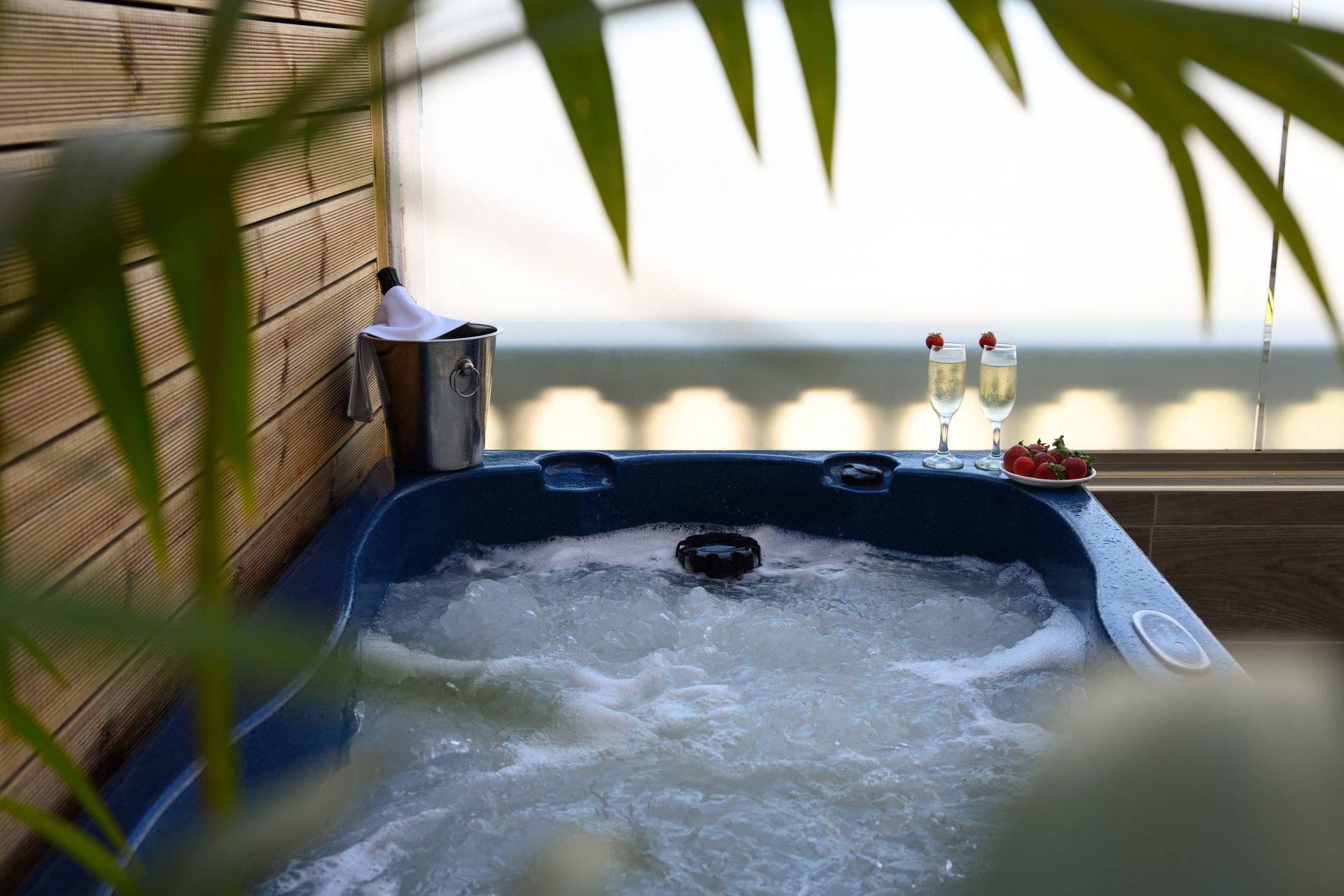 Cavomarina Beach Hotel — Rooms