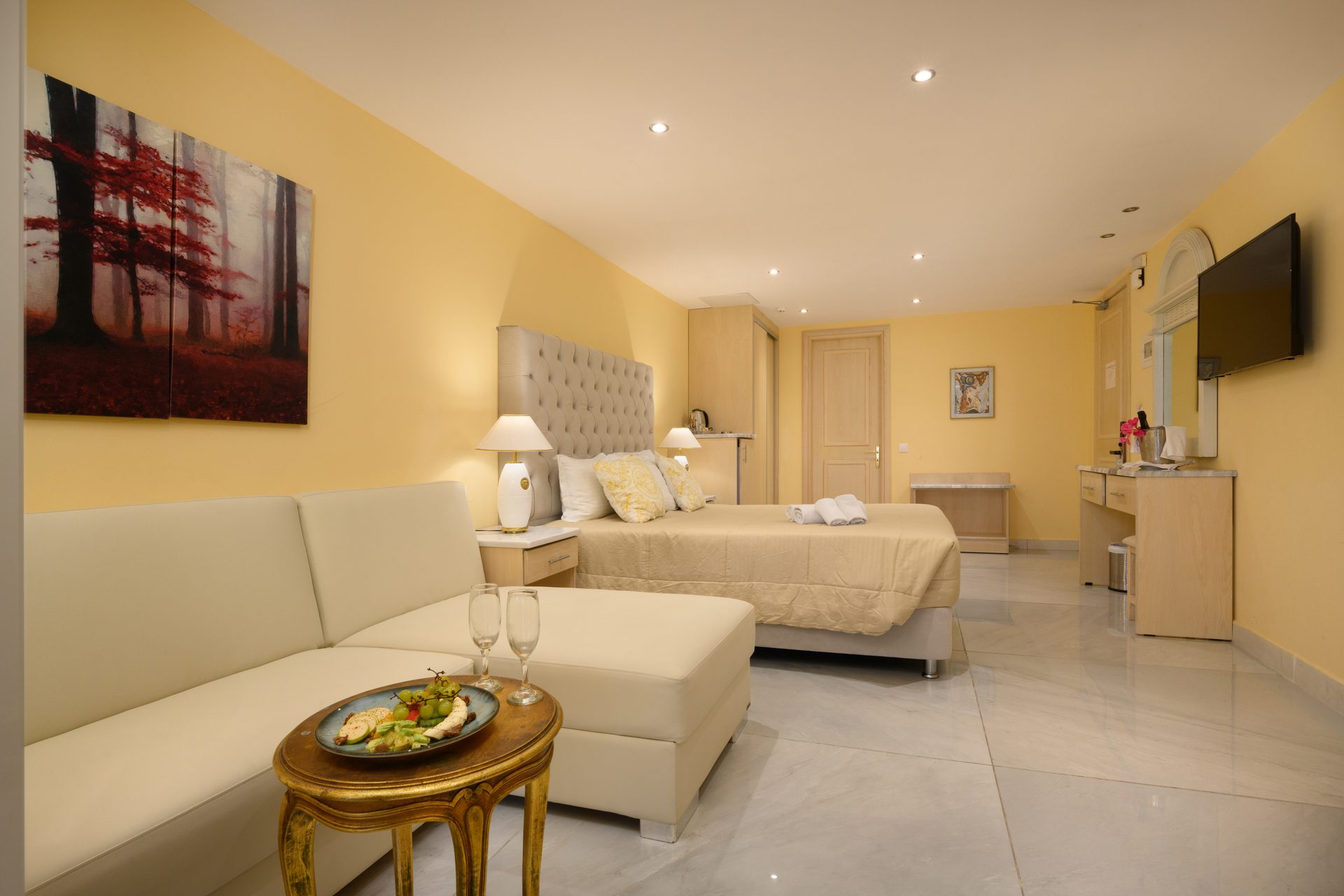 Cavomarina Beach Hotel — Rooms