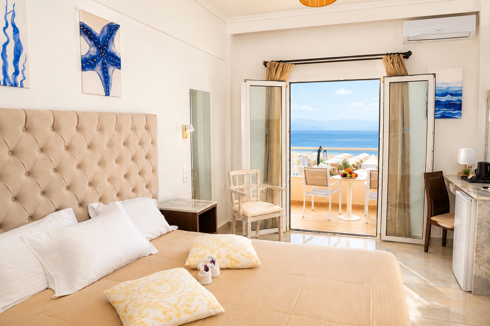Cavomarina Beach Hotel — Rooms