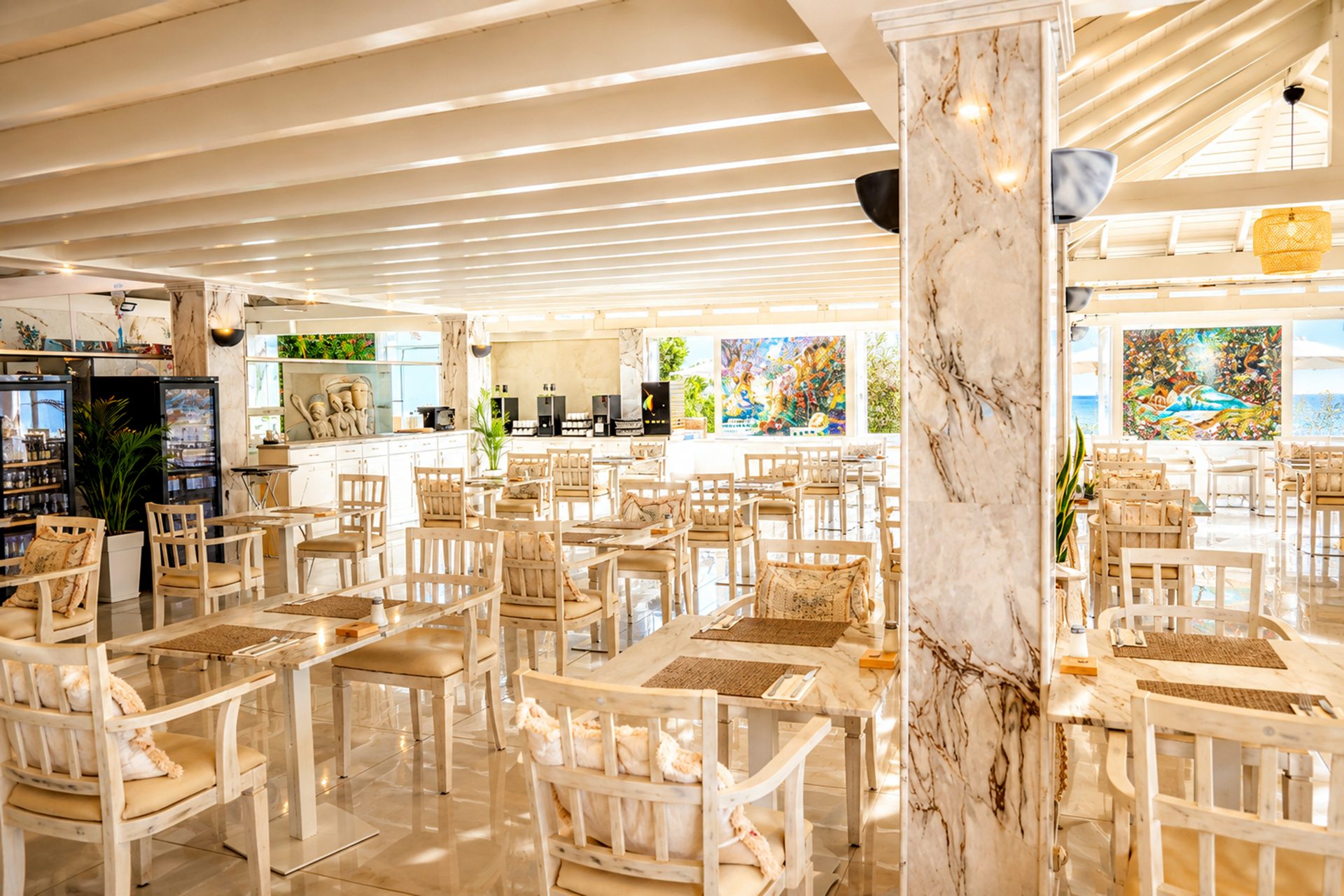 Cavomarina Beach Hotel — Dining