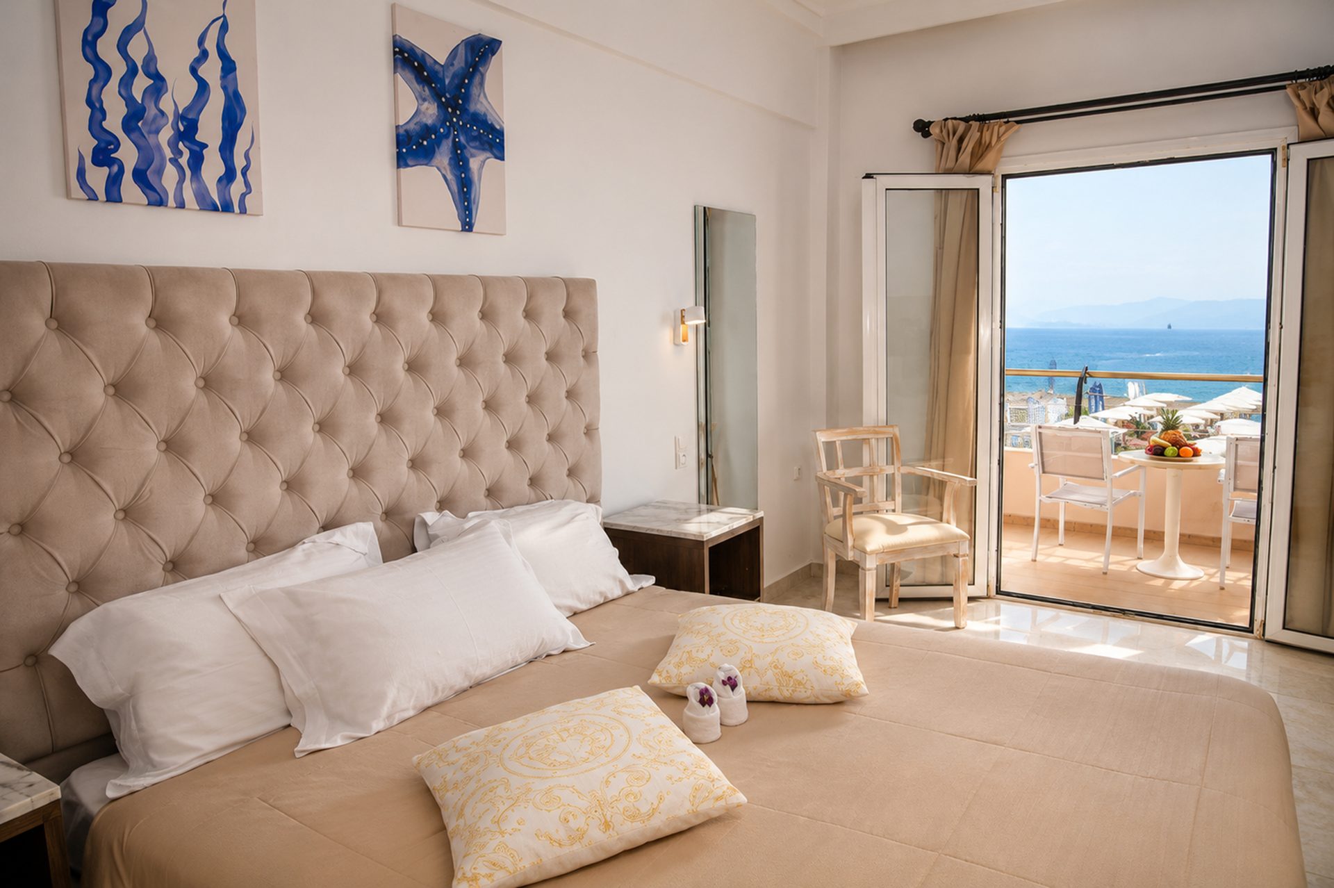 Cavomarina Beach Hotel — Rooms
