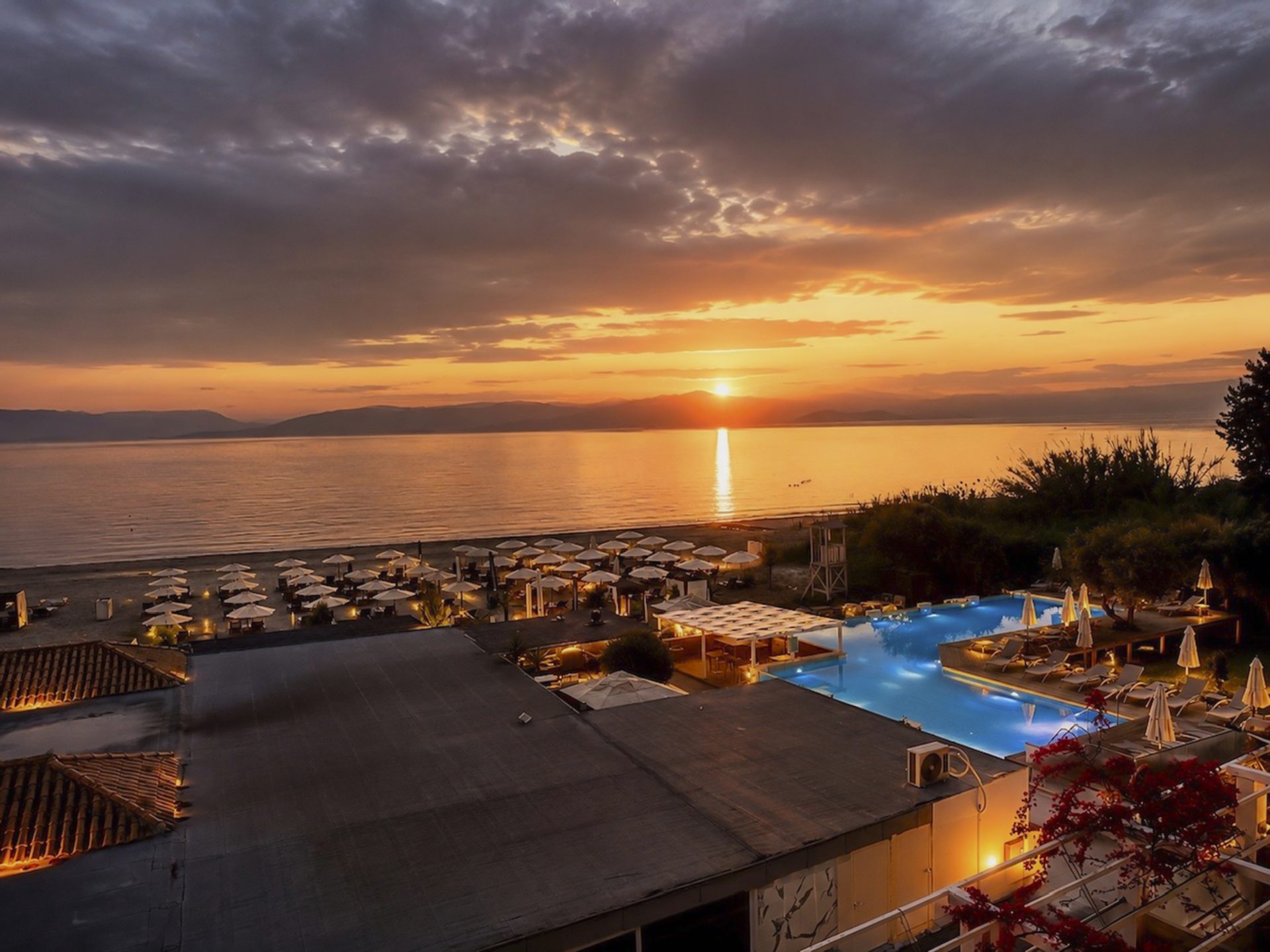 Cavomarina Beach Hotel — General Views