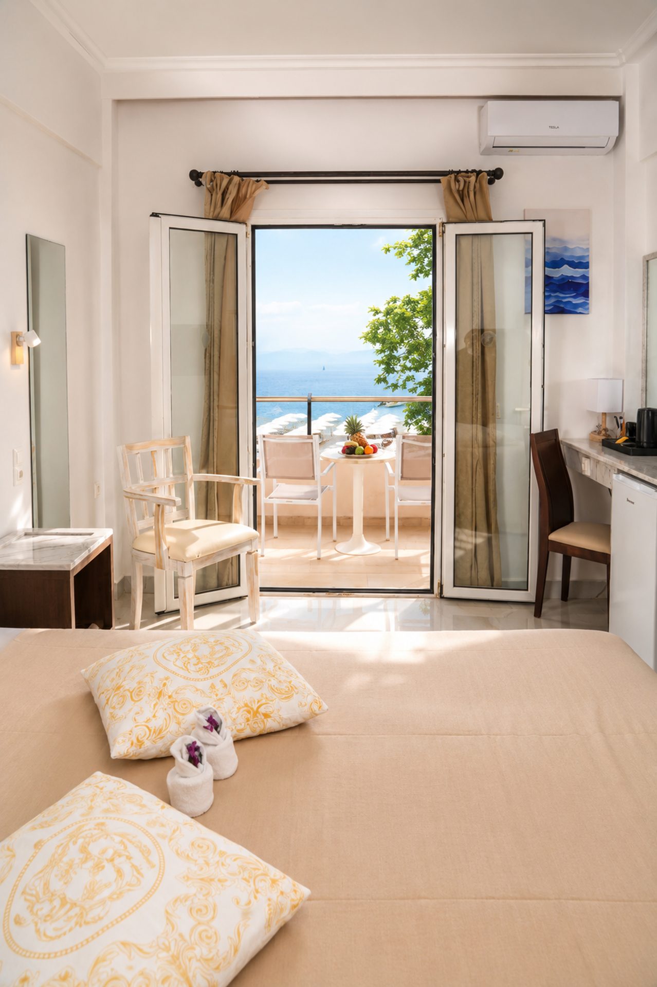 Cavomarina Beach Hotel — Rooms