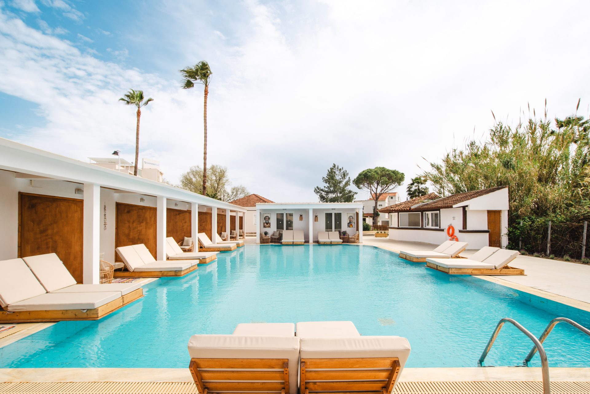 Cavomarina Beach Hotel — Rooms