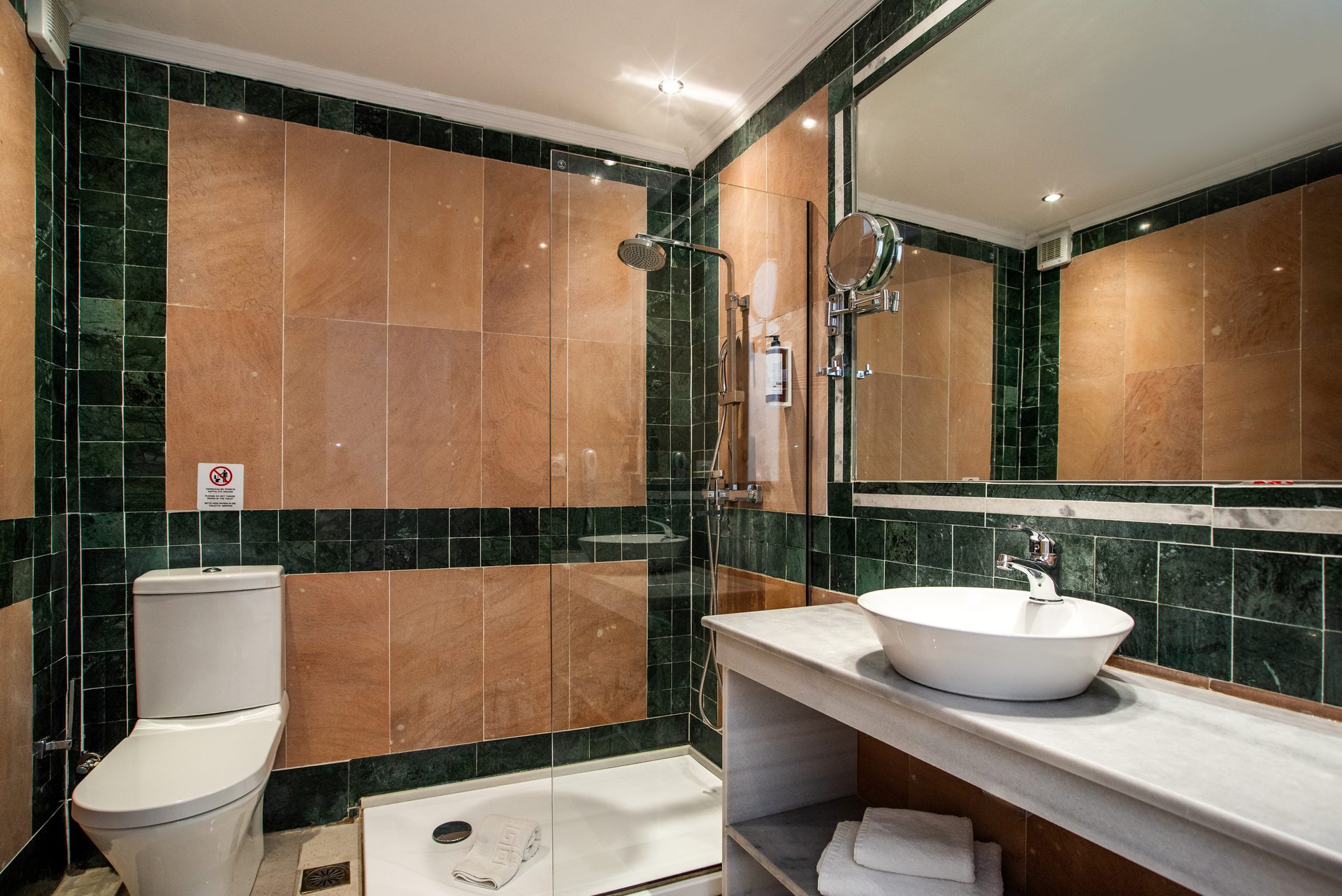 Cavomarina Beach Hotel — Rooms