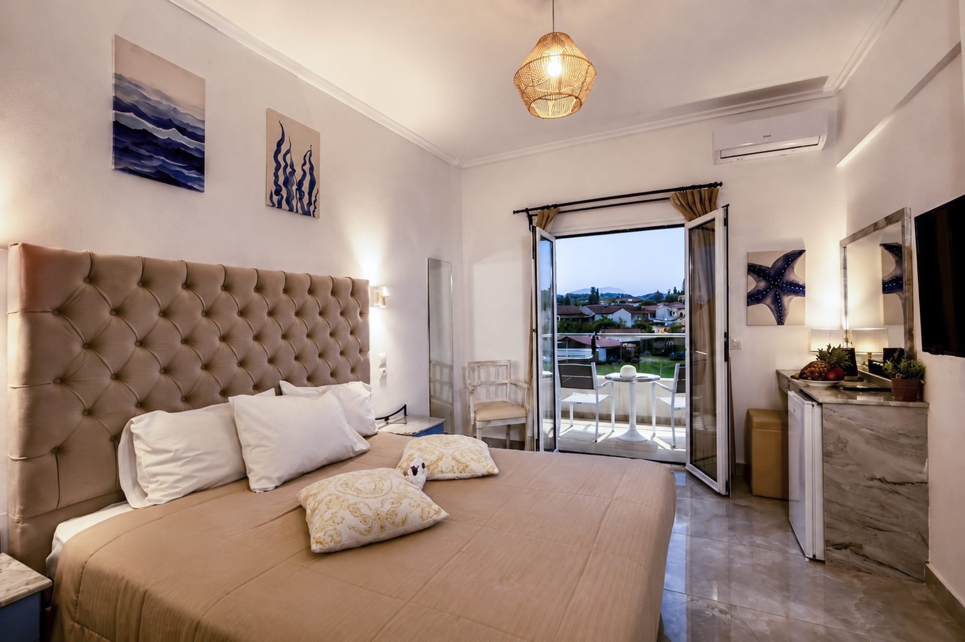Cavomarina Beach Hotel — Rooms