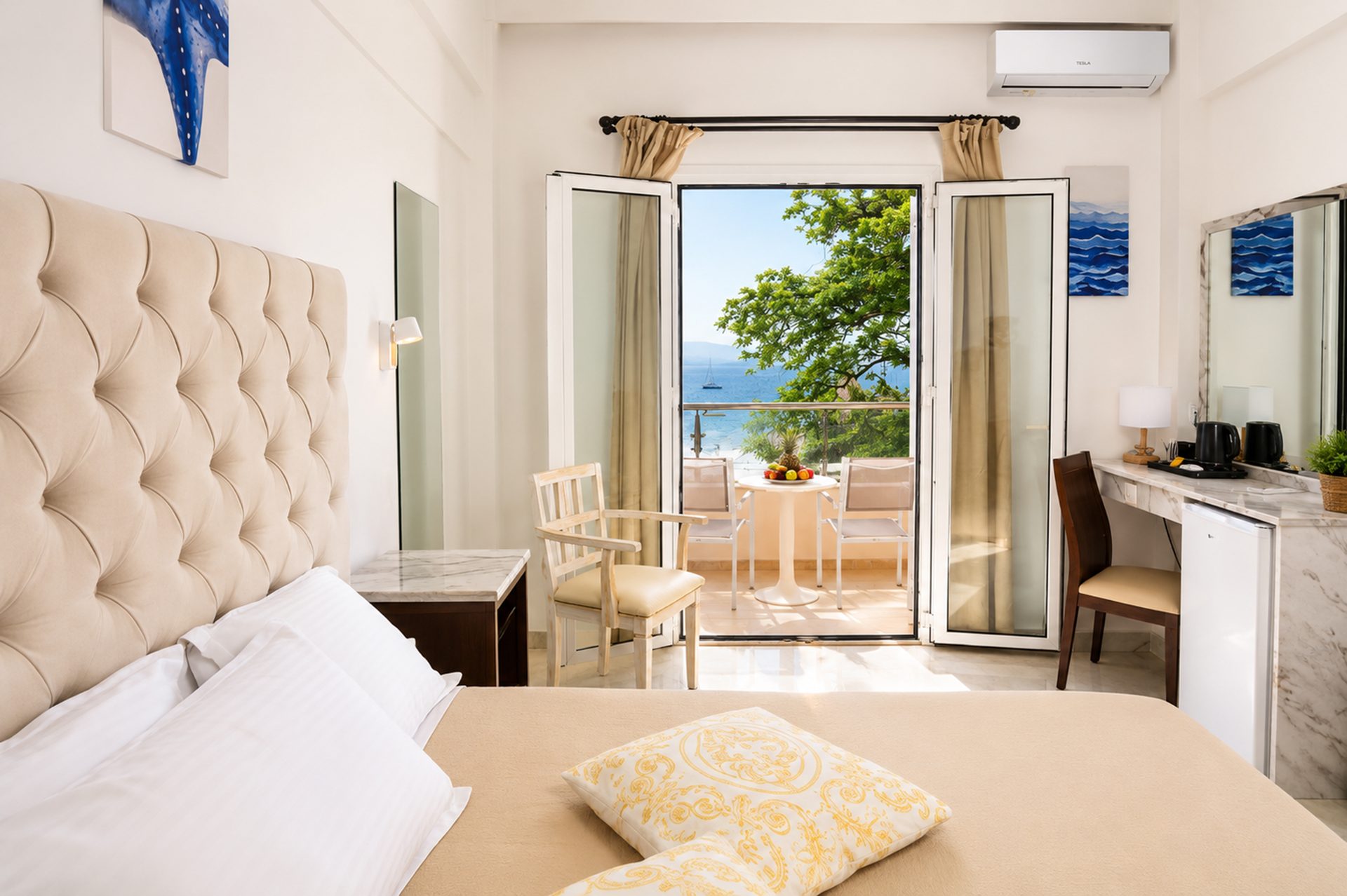 Cavomarina Beach Hotel — Rooms